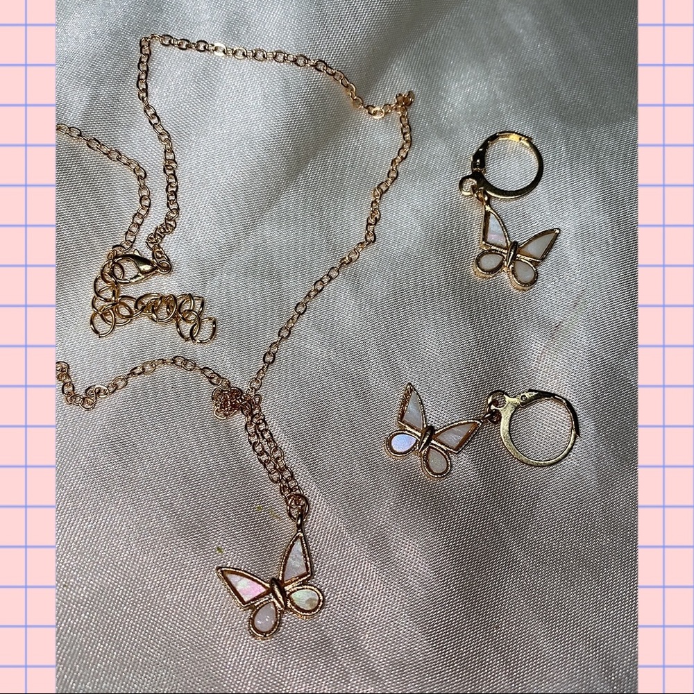 Butterfly Necklace & Earrings Set - Picture 2 of 11